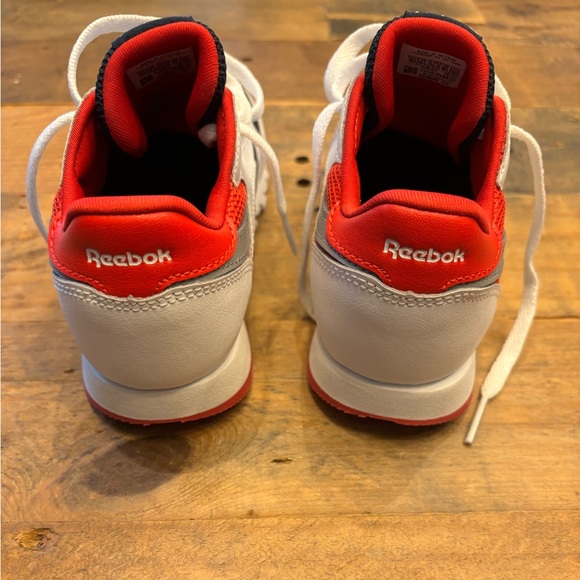 Kids REEBOK Classic Sneaker - Picture 3 of 4